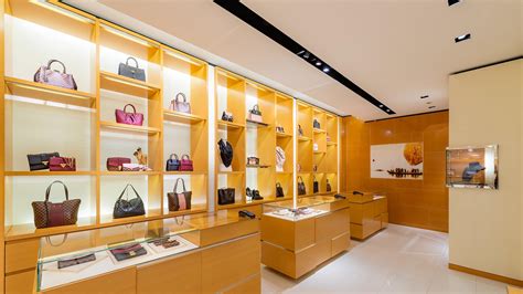 louis vuitton roma store